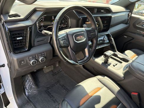 Used 2025 GMC Sierra 1500 AT4 AWD/4WD image 9