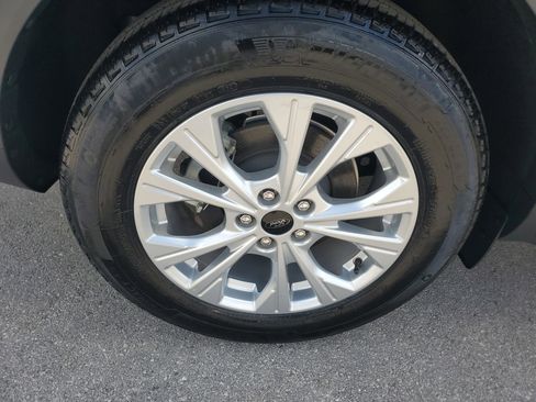 Used 2025 Ford Escape Active FWD image 10
