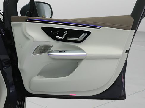 Certified 2023 Mercedes-Benz EQE 350+ SUV image 21