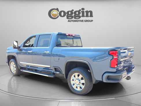 New 2026 Chevrolet Blazer EV RS w/ LPO, Tech Bronze Package image 3