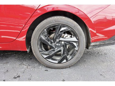 Certified 2026 Hyundai Elantra Sport FWD image 32