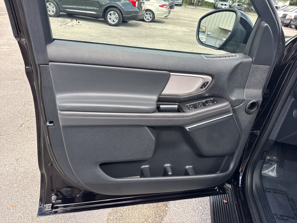 Used 2025 Ford Expedition Max Active RWD image 15