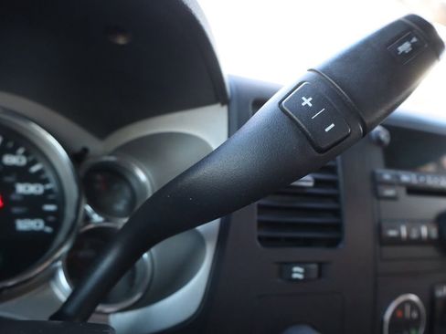 Used 2007 Chevrolet Silverado 2500 LT w/ 2LT Audio Package image 32