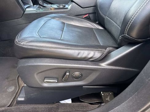 Used 2017 Ford Explorer Limited image 18