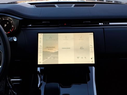 New 2026 Land Rover Range Rover Sport Dynamic SE image 17