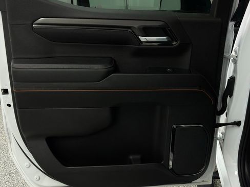 Used 2023 GMC Sierra 1500 AT4 w/ Technology Package image 40