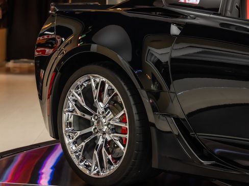 Used 2017 Chevrolet Corvette Z06 image 23