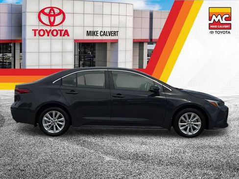 Used 2026 Toyota Corolla XLE FWD image 6