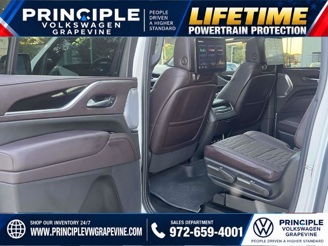 Used 2023 Cadillac Escalade ESV Sport Platinum w/ LPO, ONYX Package AWD/4WD image 24