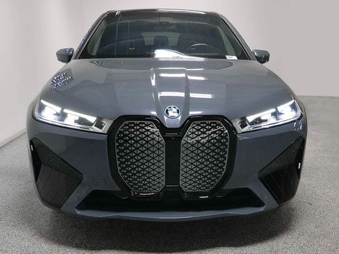 Certified 2024 BMW iX xDrive50 w/ Premium Package AWD/4WD image 2