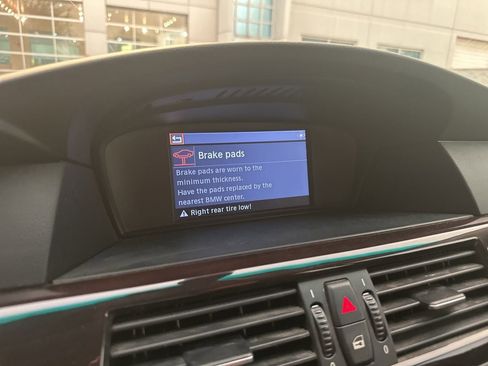 Used 2010 BMW 528i Sedan RWD image 8