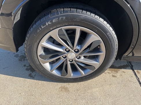 Used 2021 Buick Encore GX Select w/ Sport Touring Package image 7