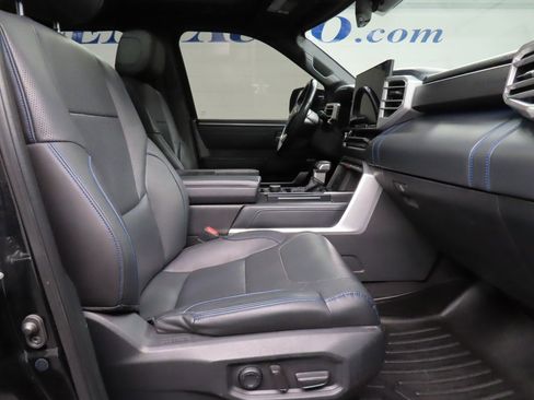 Used 2022 Toyota Tundra Platinum image 29