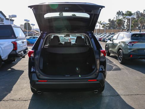 Used 2025 Toyota RAV4 XLE FWD image 26