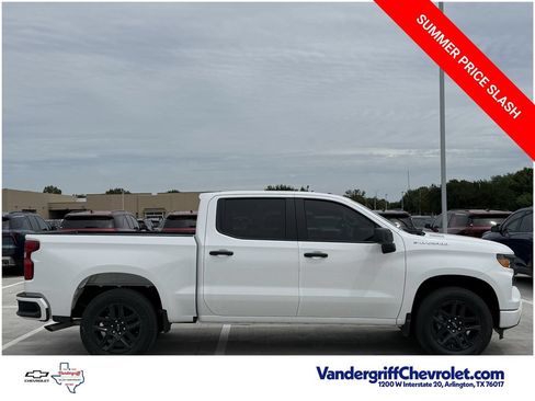 New 2026 Chevrolet Silverado 1500 Custom RWD image 3