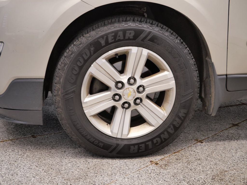 Used 2014 Chevrolet Traverse LT AWD/4WD image 12