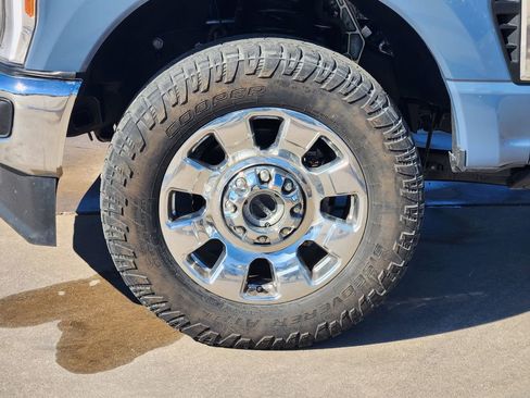 Used 2023 Ford F250 King Ranch w/ Chrome Package image 10