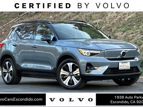 Certified 2023 Volvo XC40 Recharge Plus image 1