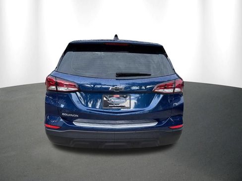 Used 2022 Chevrolet Equinox LS w/ LPO, Chrome Package FWD image 13