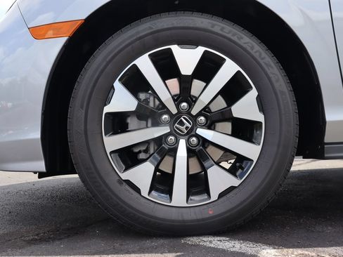 Used 2026 Honda Odyssey EX-L image 10