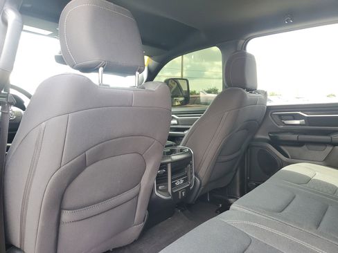 Used 2025 RAM 1500 Big Horn AWD/4WD image 10