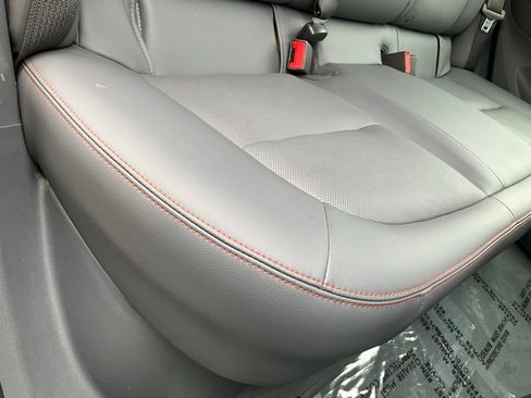 Used 2017 Chevrolet Bolt Premier FWD image 51