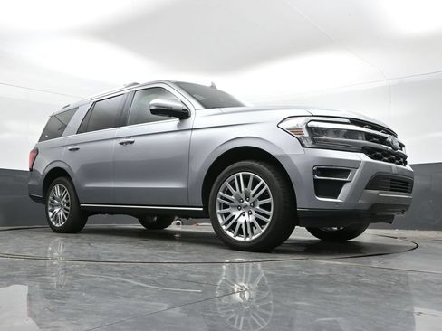 Used 2024 Ford Expedition Limited AWD/4WD image 43