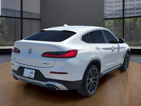 Used 2025 BMW X4 xDrive30i w/ Convenience Package AWD/4WD image 16