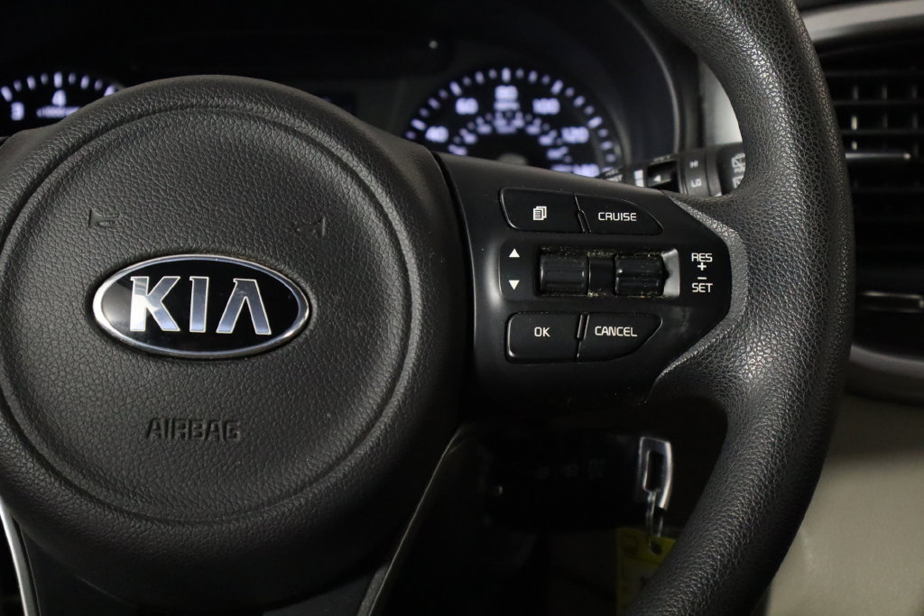 Used 2016 Kia Sorento AWD image 10