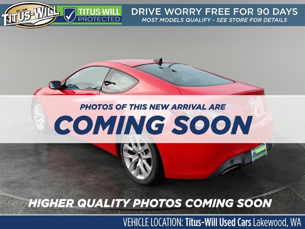 Used 2016 Hyundai Genesis 3.8 RWD image 3