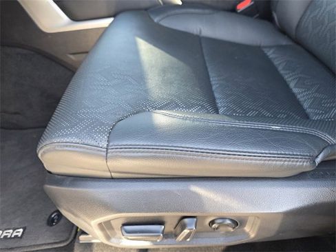 Used 2025 Toyota Tundra Limited image 18