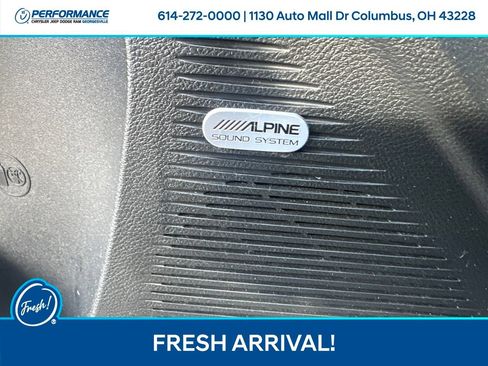 Used 2016 Dodge Challenger R/T Scat Pack RWD image 15