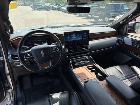 Used 2024 Lincoln Navigator L Black Label AWD/4WD image 13