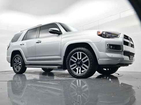 Used 2022 Toyota 4Runner Limited image 57