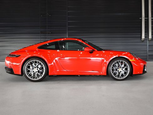 Used 2025 Porsche 911 Carrera image 11