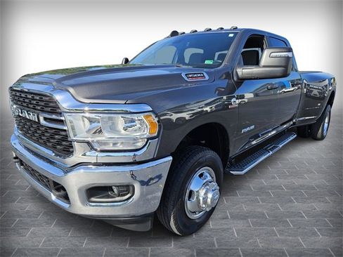 Used 2024 RAM 3500 Big Horn image 3