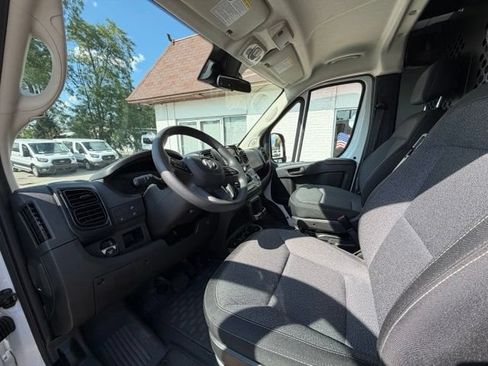 Used 2025 RAM ProMaster 2500 w/ U-Haul Equipment Group FWD image 11