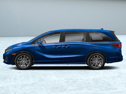 New 2026 Honda Odyssey Touring image 3
