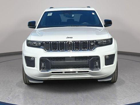 Used 2023 Jeep Grand Cherokee Overland w/ Adv Protech Group III AWD/4WD image 2