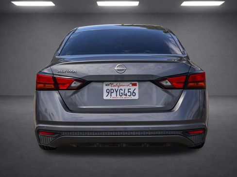 Used 2024 Nissan Altima 2.5 S FWD image 5