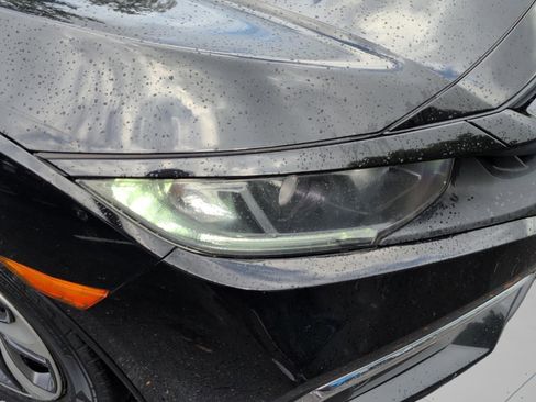 Used 2019 Honda Civic LX image 11