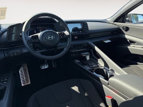 New 2026 Hyundai Elantra SEL Sport Premium image 15