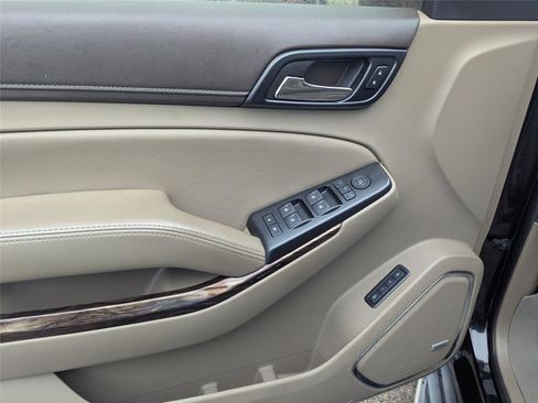 Used 2018 GMC Yukon SLT w/ Premium Edition image 20