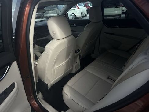 Certified 2021 Buick Envision Essence FWD image 20