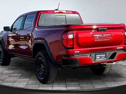 New 2026 GMC Canyon Elevation w/ Convenience Package