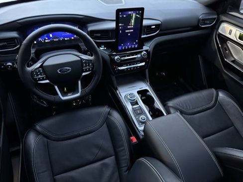 Certified 2022 Ford Explorer ST w/ Equipment Group 401A image 6