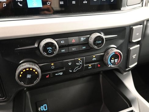 New 2026 Ford F350 XLT w/ XLT Premium Package AWD/4WD image 16