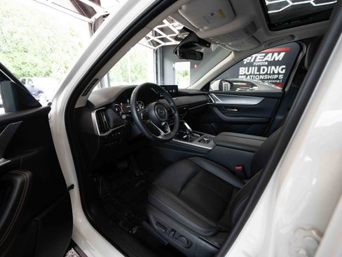Used 2024 MAZDA CX-90 Plug-In Hybrid w/ Premium Pkg AWD/4WD image 8