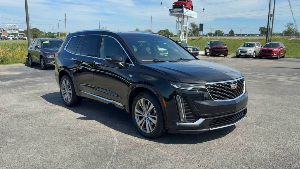 Used 2022 Cadillac XT6 Premium Luxury AWD/4WD image 9