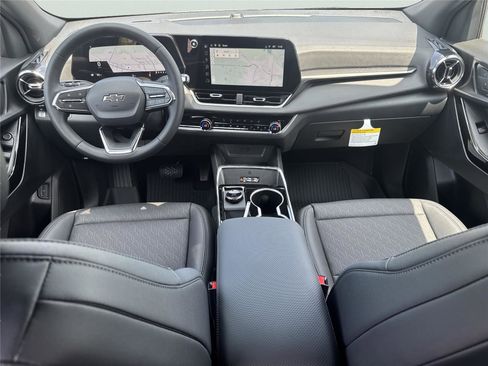 New 2026 Chevrolet Equinox LT FWD image 35